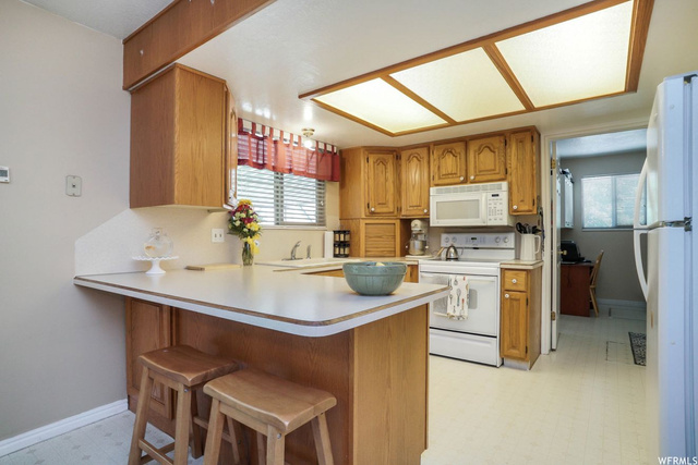 6679 S 1775 E, Uintah, UT 84403 — photo 9