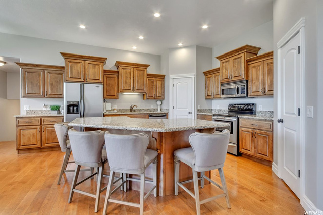 2059 E 6650 S, Uintah, UT 84405 — photo 7