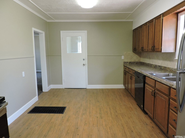 154 S 400 W, Delta, UT 84624 — photo 10