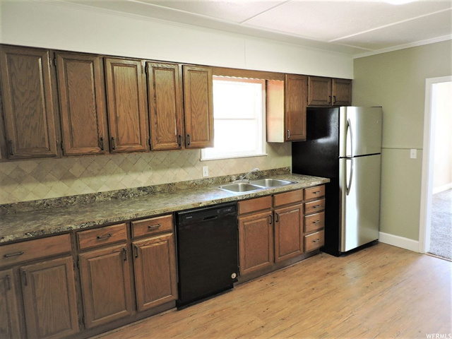 154 S 400 W, Delta, UT 84624 — photo 7