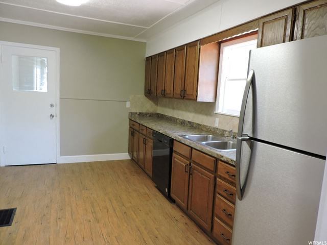 154 S 400 W, Delta, UT 84624 — photo 8