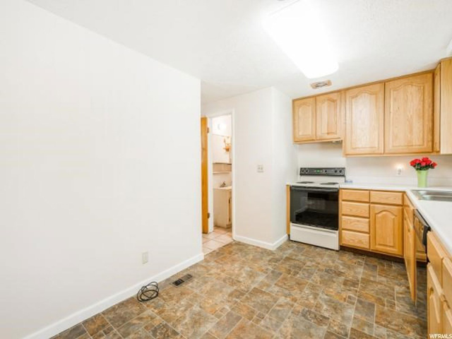 2435 N 690 W, Clinton, UT 84015 — photo 8