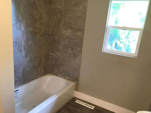 192 W Gordon N, Layton, UT 84041 — photo 10
