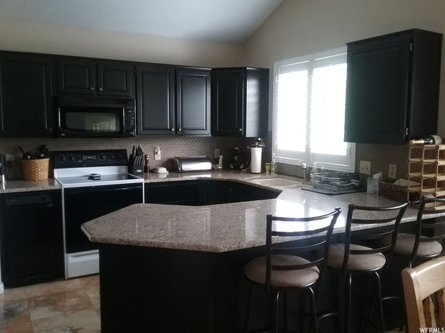 2116 N Joni Dr E, Layton, UT 84040 — photo 2