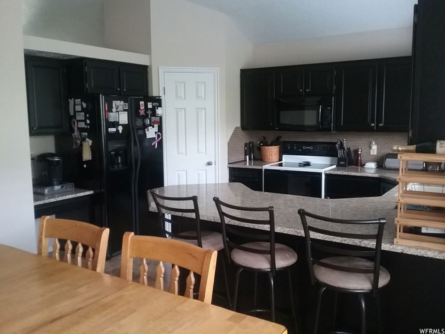 2116 N Joni Dr E, Layton, UT 84040 — photo 3