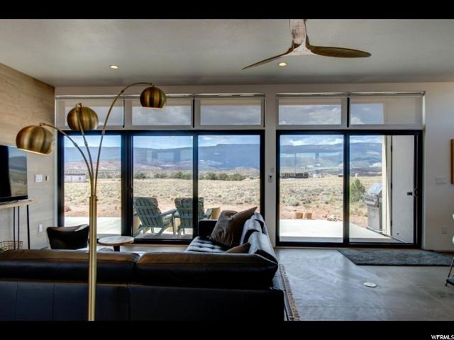 902 E Torrey Breaks Rd N, Torrey, UT 84775 — photo 7