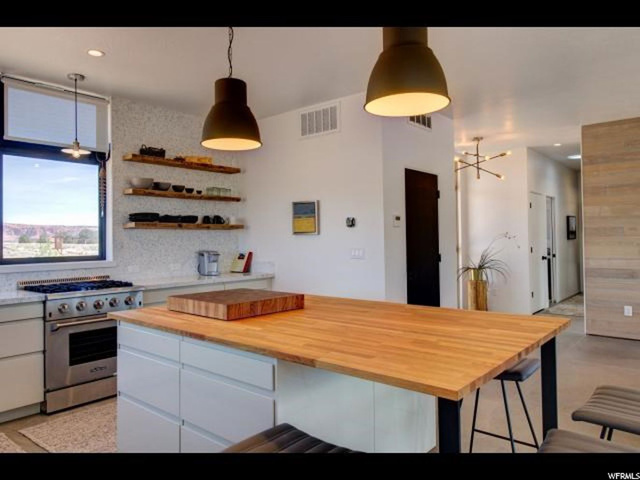 902 E Torrey Breaks Rd N, Torrey, UT 84775 — photo 11