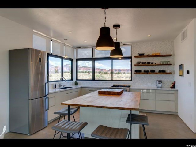 902 E Torrey Breaks Rd N, Torrey, UT 84775 — photo 10