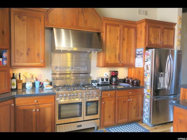 488 W Sleeping Rainbow Dr N, Torrey, UT 84775 — photo 9