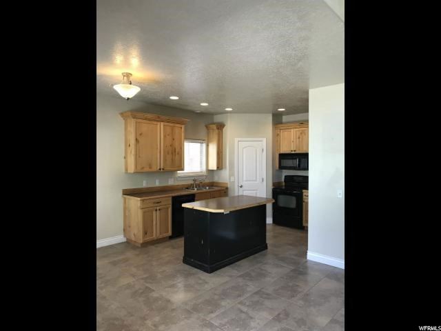 2917 S 450 E, Vernal, UT 84078 — photo 3