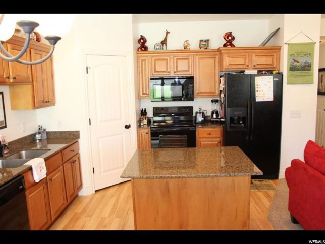 694 N 180 E, Smithfield, UT 84335 — photo 4