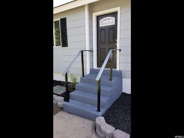 490 W Haven Dr, Logan, UT 84321 — photo 2
