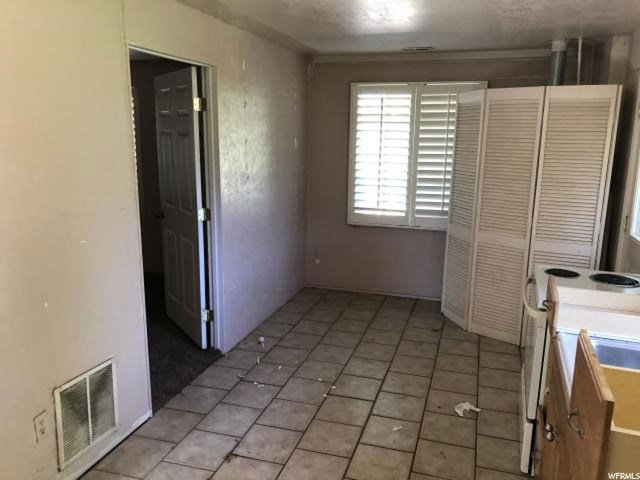 5650 S 2800 W, Roy, UT 84067 — photo 10
