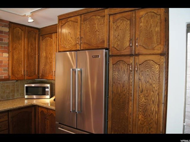569 E Channel Cir, Murray, UT 84107 — photo 4