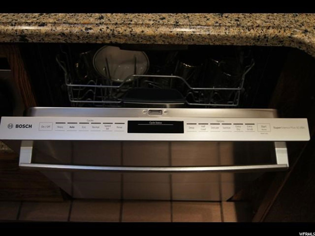 569 E Channel Cir, Murray, UT 84107 — photo 8