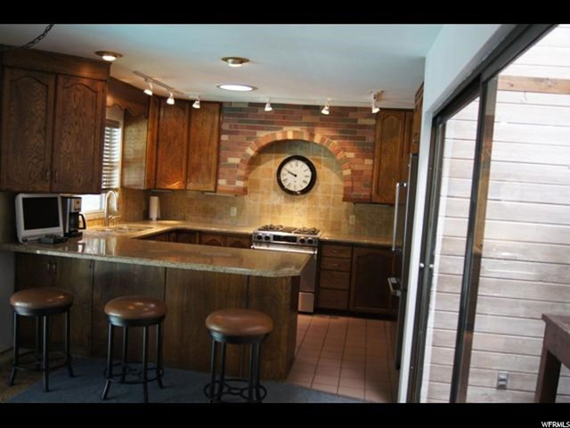 569 E Channel Cir, Murray, UT 84107 — photo 10