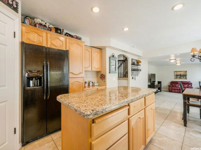 259 E Shadowbrook Ln, Kaysville, UT 84037 — photo 8