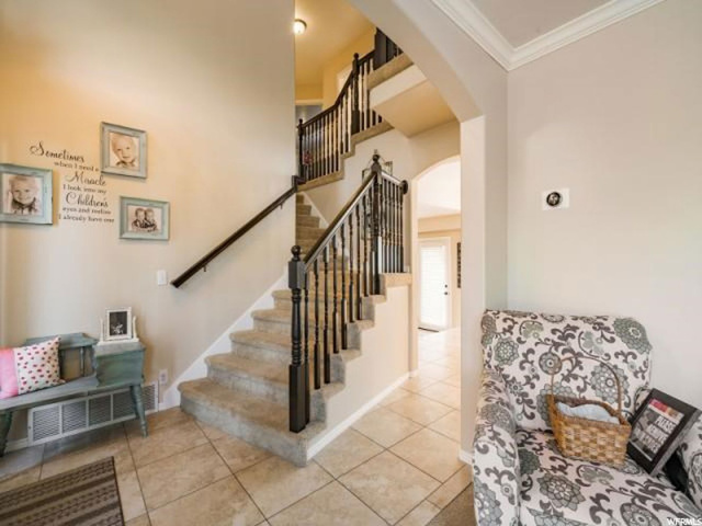 259 E Shadowbrook Ln, Kaysville, UT 84037 — photo 4