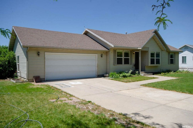 76 S 1250 E, Hyrum, UT 84319 — photo 4
