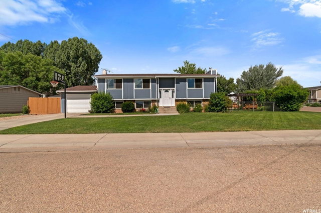 687 N 600 E, Roosevelt, UT 84066 — photo 6
