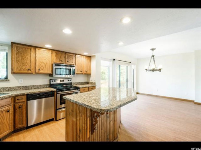 7990 Meadowview Dr, Park City, UT 84098 — photo 9