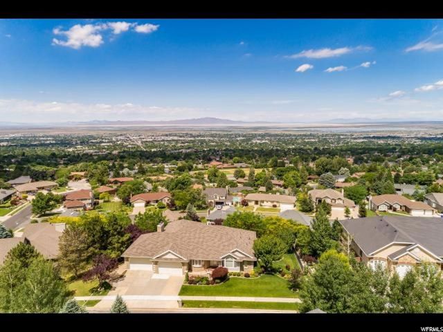 618 Brentwood Ln, Bountiful, UT 84010 — photo 11