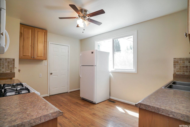 922 Goddard Cir E, Layton, UT 84040 — photo 8