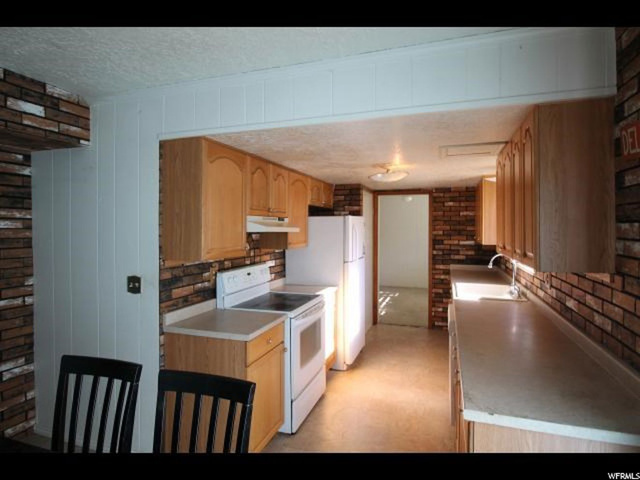 360 N 300 E, Millville, UT 84326 — photo 2