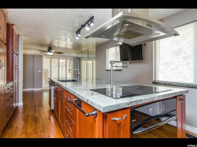 2500 E Vail Cir, Sandy, UT 84093 — photo 8