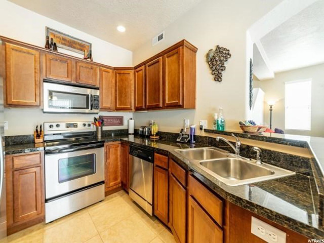 72 E Durham St, Sandy, UT 84070 — photo 11