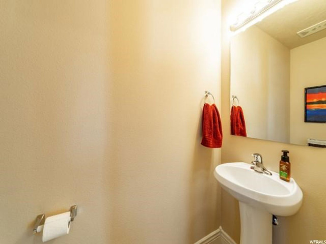 72 E Durham St, Sandy, UT 84070 — photo 8