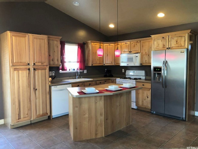 481 E 925 S, Brigham City, UT 84302 — photo 4