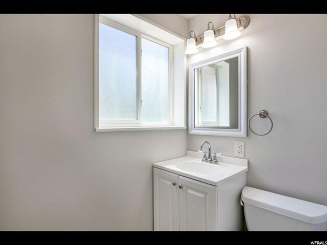 413 W 2400 N, Sunset, UT 84015 — photo 6