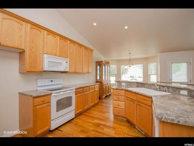 1630 N 200 E, Layton, UT 84041 — photo 6