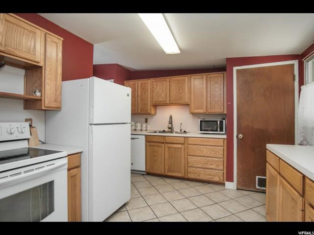 561 E Wasatch Dr N, Layton, UT 84041 — photo 11