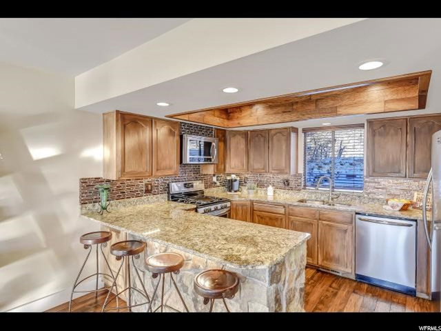 2474 E 6500 S, Uintah, UT 84403 — photo 6