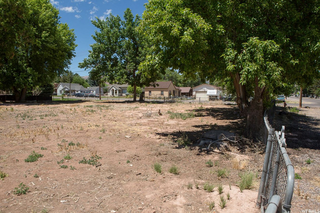 490 E 100 N, Richfield, UT 84701 — photo 4