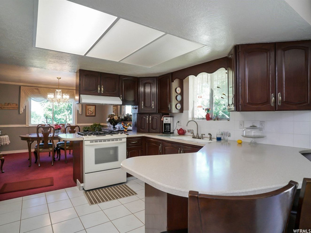 2304 Cheryle Way, Layton, UT 84040 — photo 9