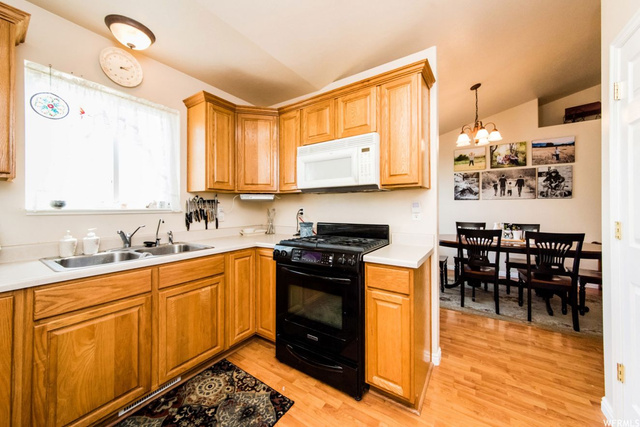 118 W 300 S, Hyde Park, UT 84318 — photo 5