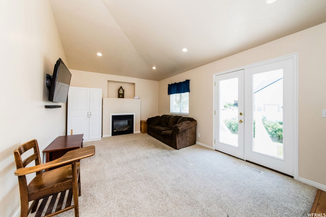 118 W 300 S, Hyde Park, UT 84318 — photo 10