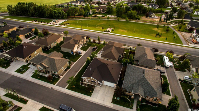 523 S Cardon Rdg, Smithfield, UT 84335 — photo 4