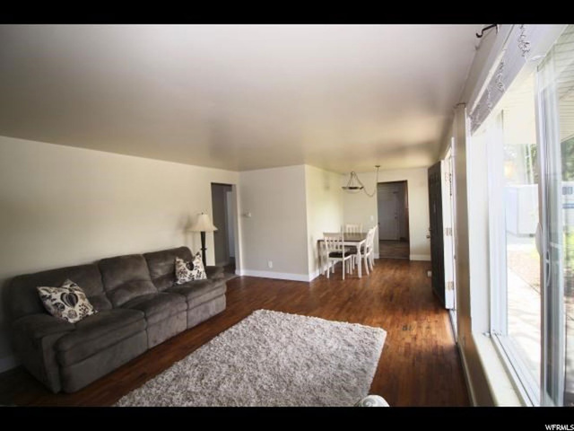 377 E 8260 S, Sandy, UT 84070 — photo 9