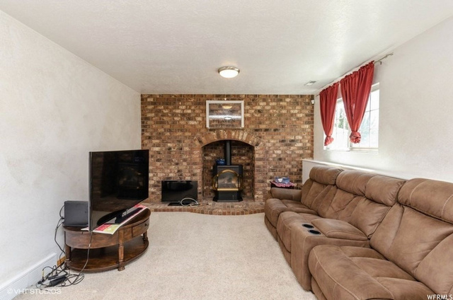 607 W 1000 N, Clinton, UT 84015 — photo 9