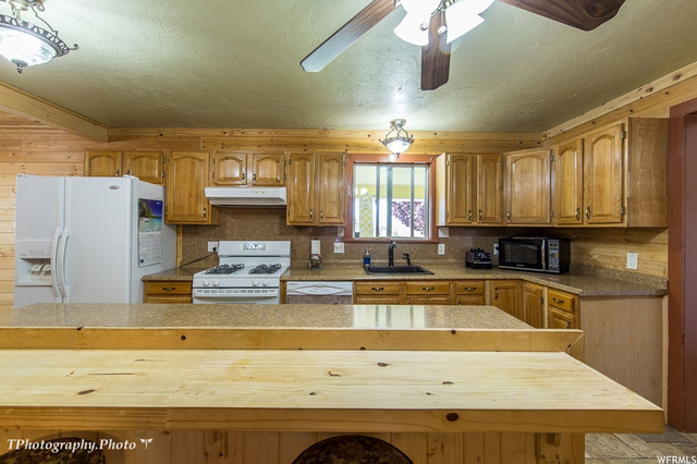 147 E Red Hill Rd, Central, UT 84722 — photo 9