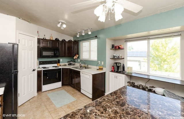 5391 S 4075 W, Roy, UT 84067 — photo 7