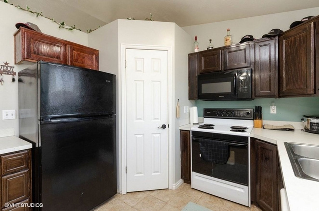 5391 S 4075 W, Roy, UT 84067 — photo 6