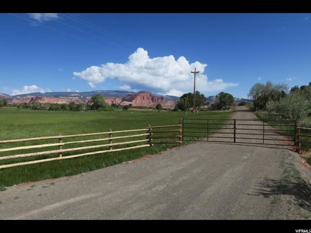 675 E Highway 24 St, Torrey, UT 84775 — photo 7