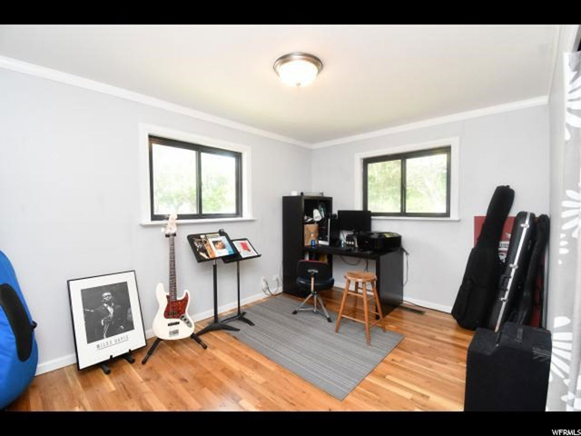 943 S 400 W, Bountiful, UT 84010 — photo 7