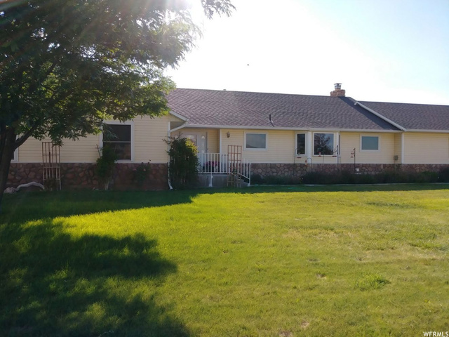 1060 S 800 E, Elsinore, UT 84724 — photo 2