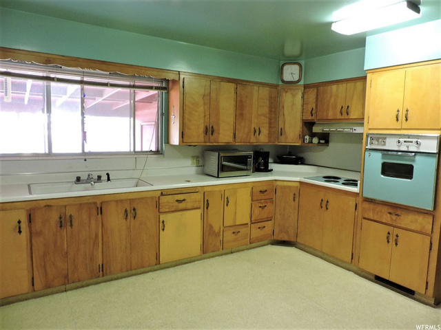 209 S Center E, Delta, UT 84624 — photo 7